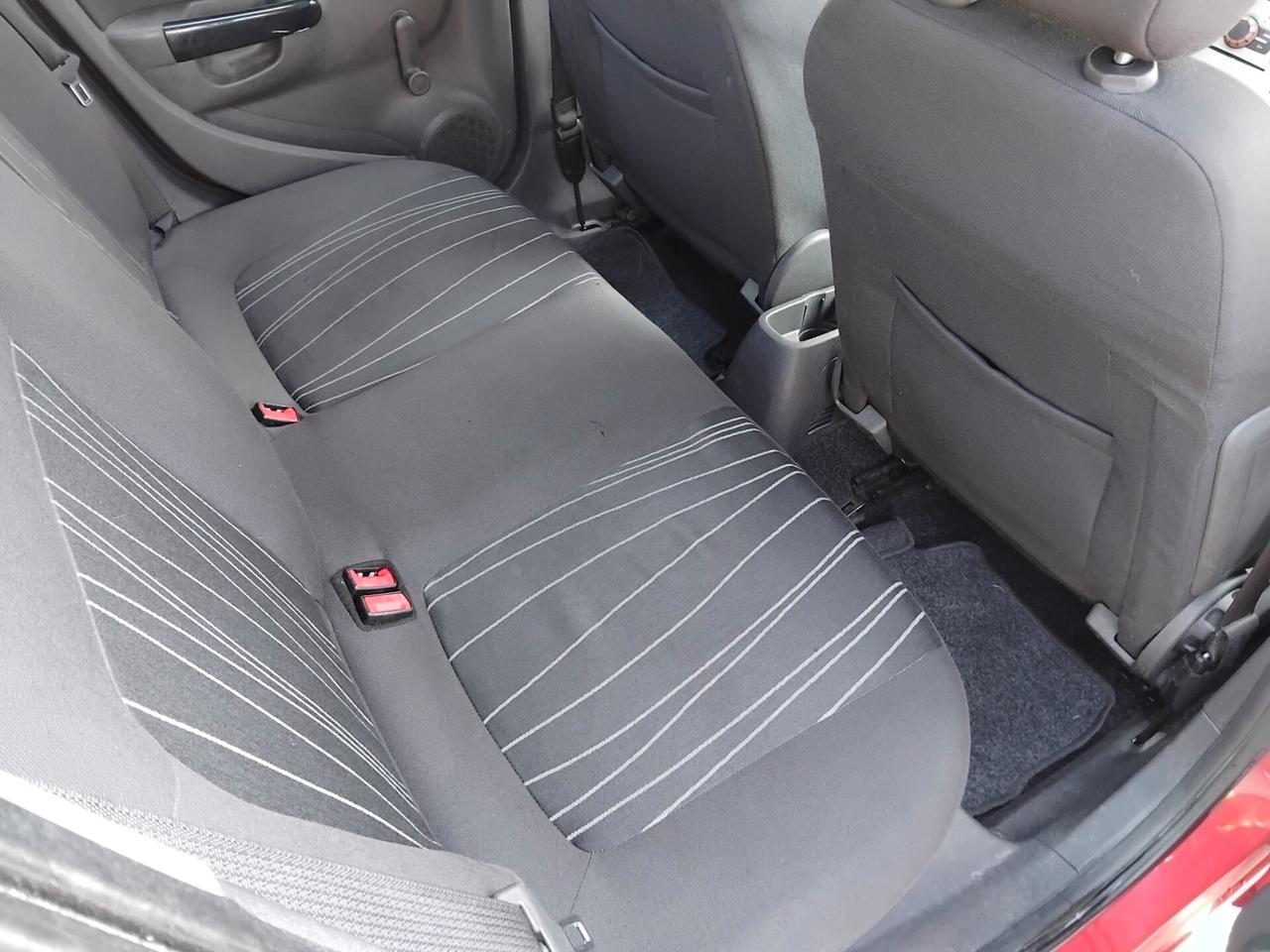 Opel Corsa 1.2 benzina garanzia