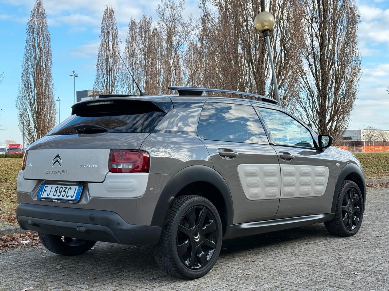 Citroen C4 Cactus BlueHDi 100 Shine NEOPATENTATI