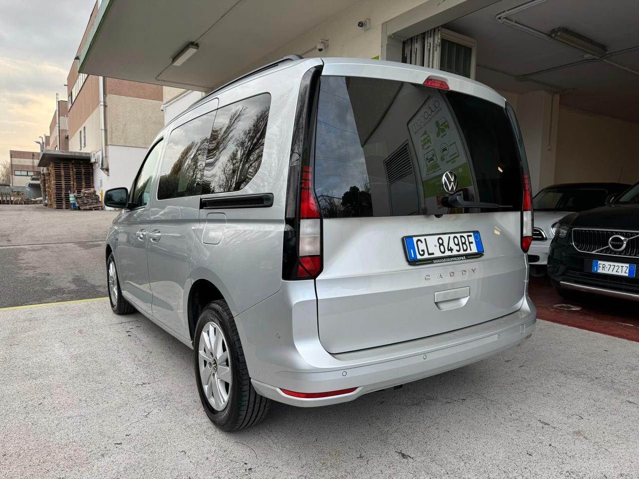 Volkswagen Caddy 2.0TDI DSG LIFE AUTOCARRO GAR24ME