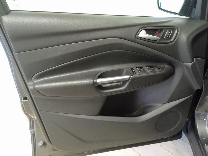 Ford Kuga 2ª serie 1.5 EcoBoost 120 CV S&S 2WD Titanium