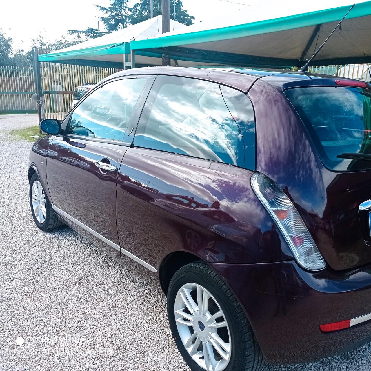 Lancia Ypsilon 1.3 MJT 90 CV Platino automatica
