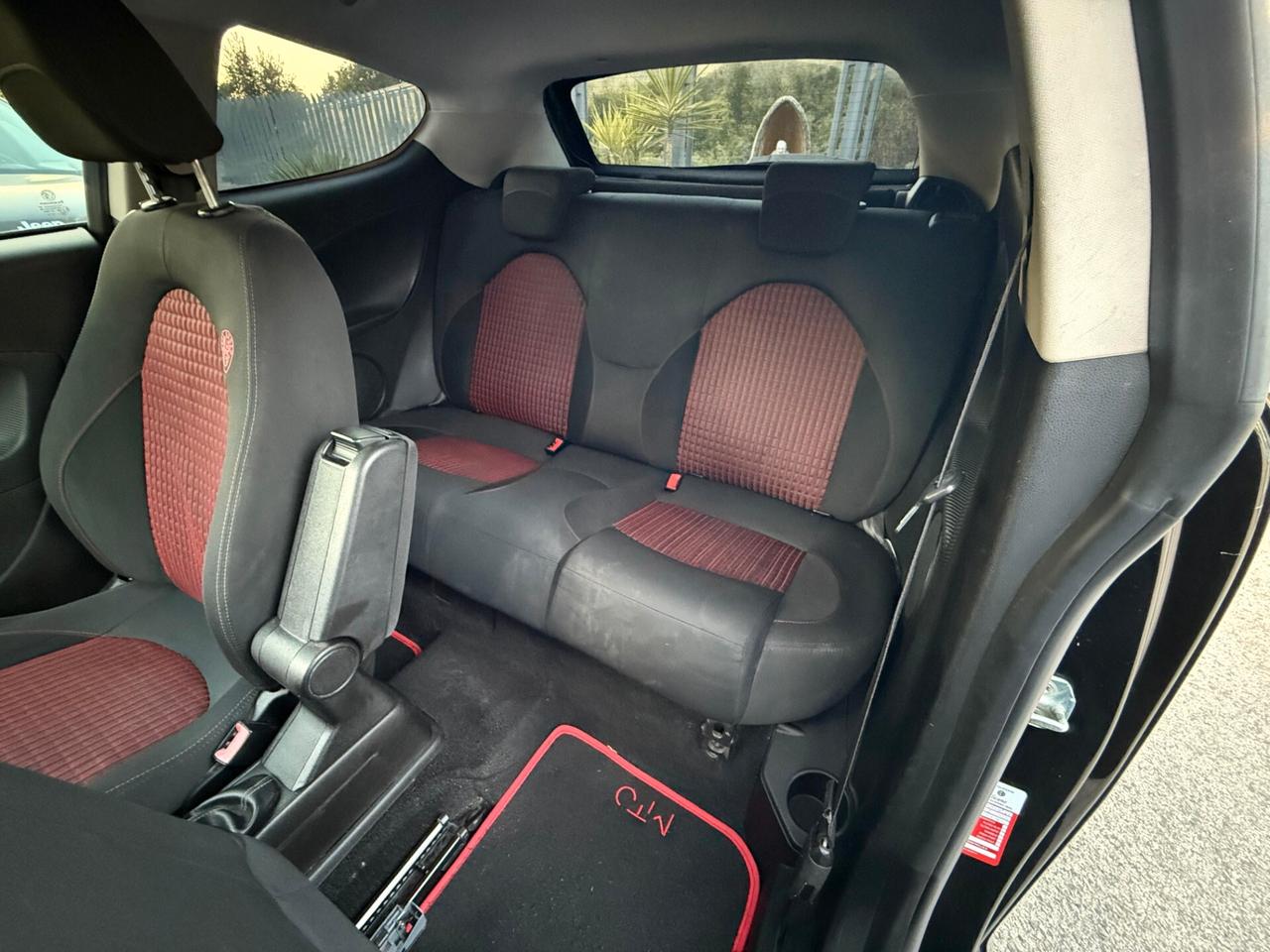 Alfa Romeo MiTo 1.6 JTDm-2 S&S Distinctive Sport Pack