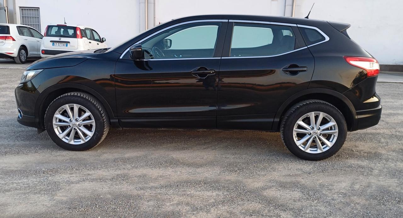Nissan Qashqai 1.5 dCi Visia