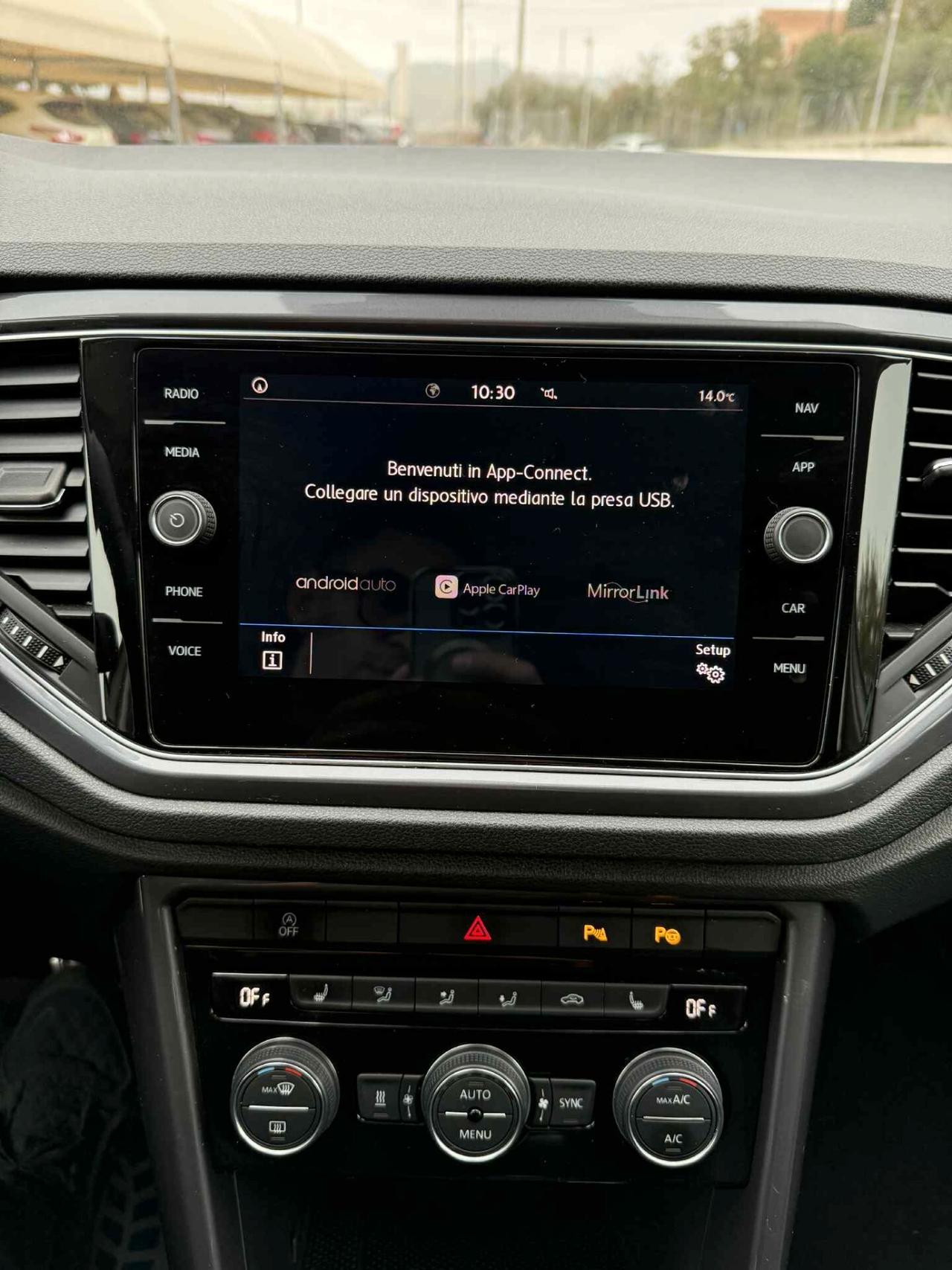 Volkswagen T-Roc 1.6 Style VIRTUAL COCKPIT