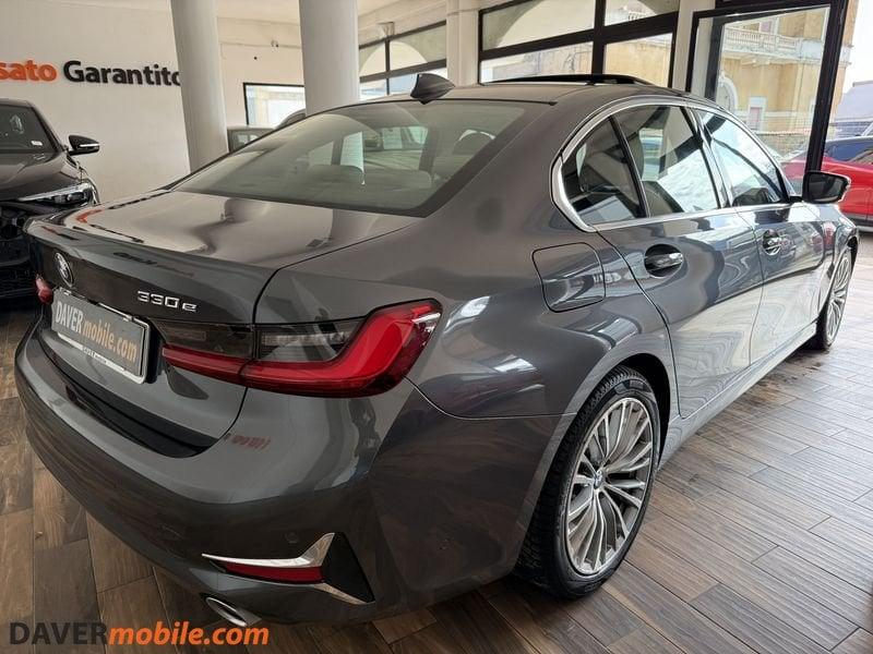 BMW Serie 3 330e Luxury aut.