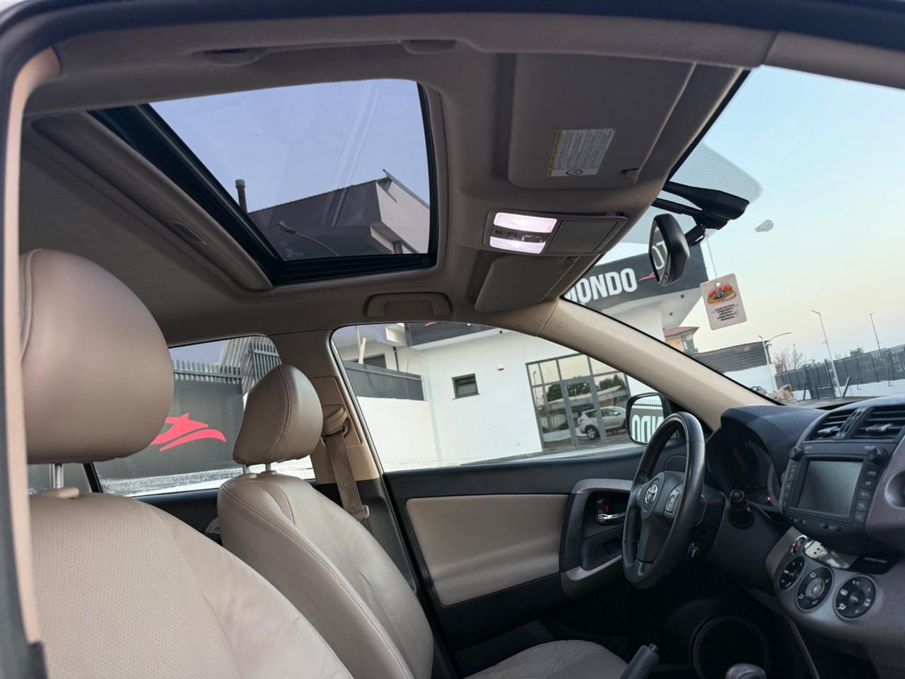 Toyota RAV 4 2.0 Benzina 152 Cv Automatica