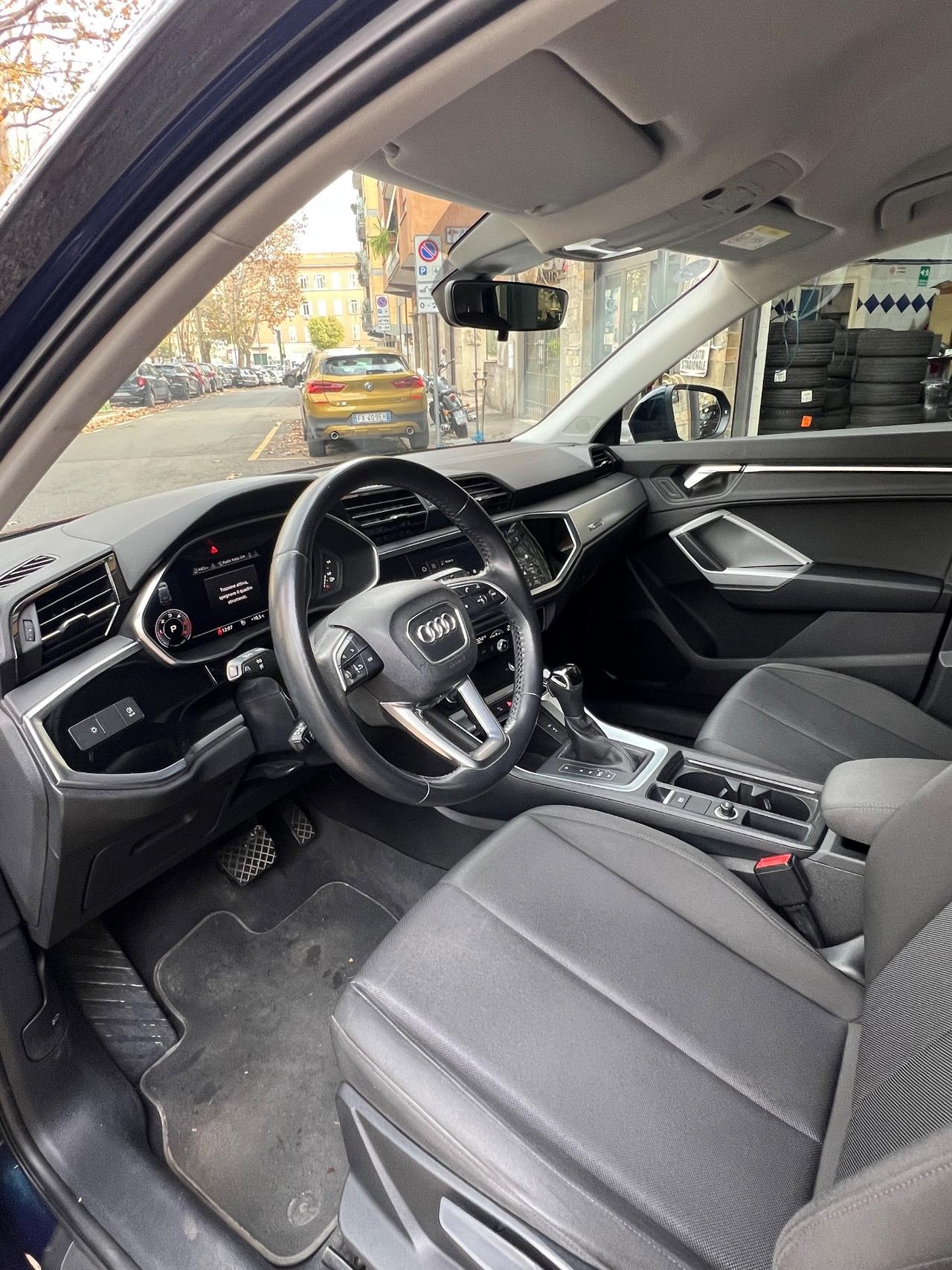 Audi Q3 35 TDI S tronic Business Advanced