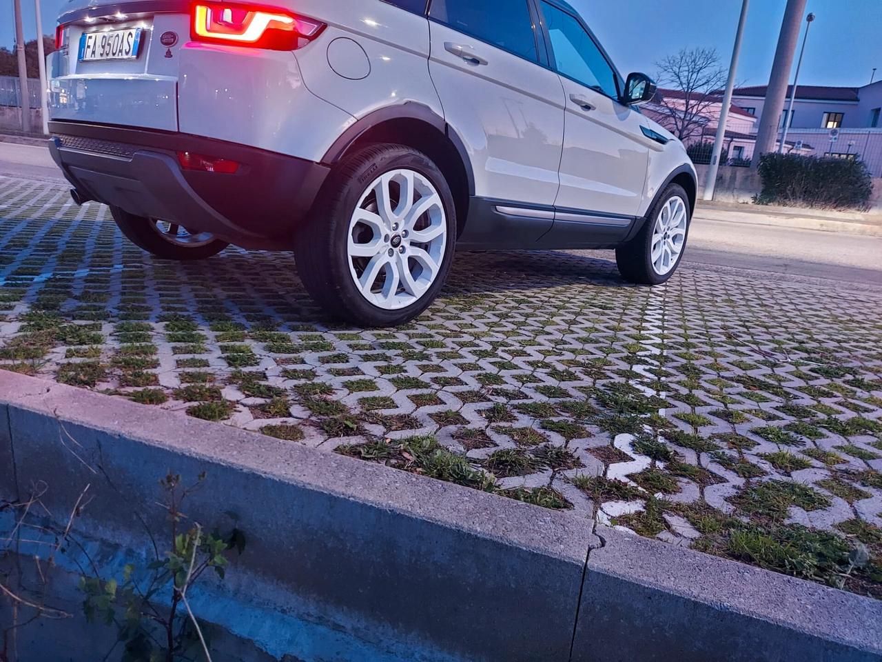 Land Rover Range Evoque 2.0 TD4 150 CV 2016