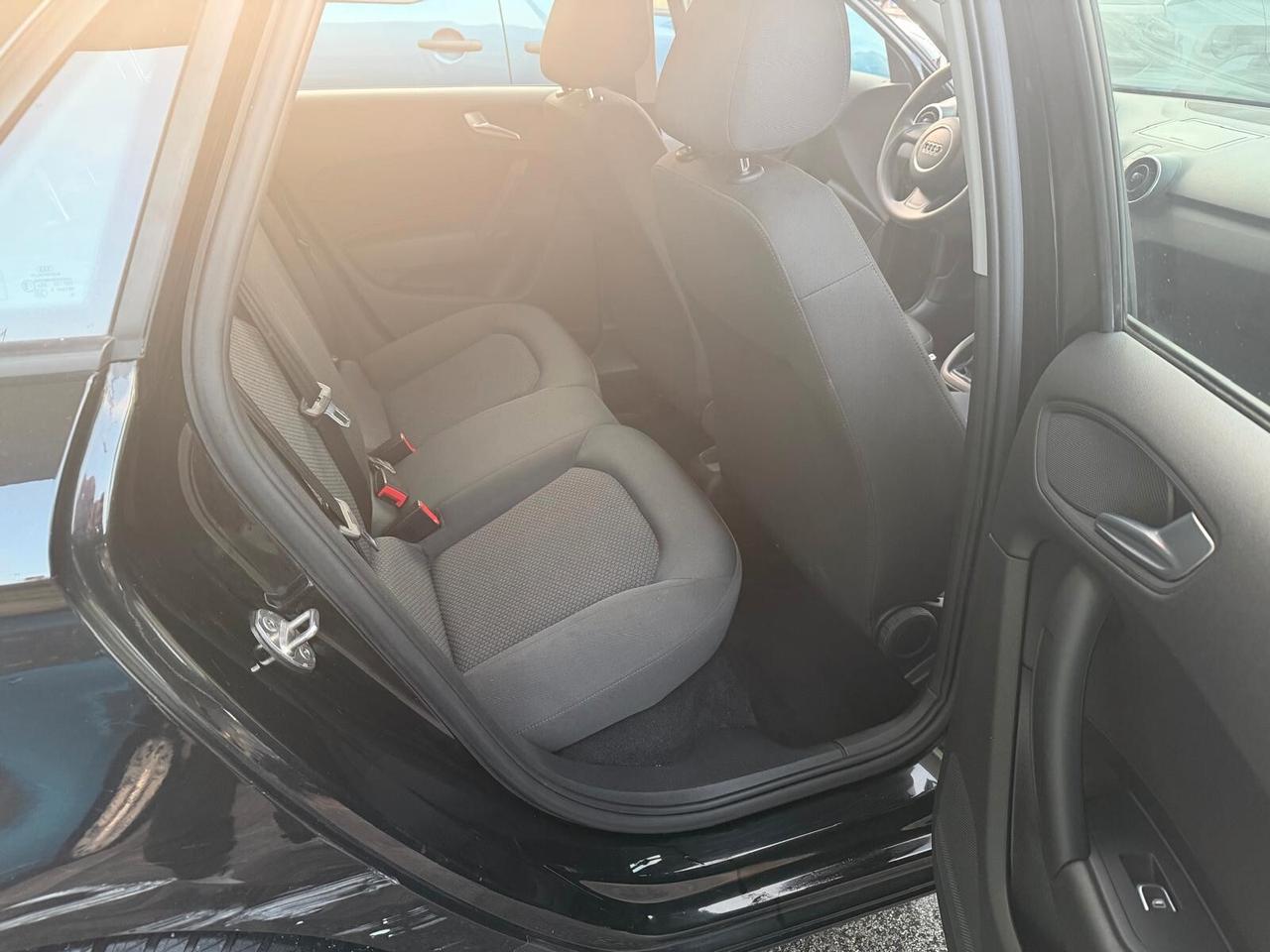 Audi A1 1.0 TFSI ultra Admired