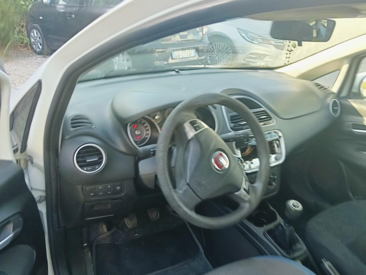 Fiat Punto 1.3 MJT II 75 CV 3/€1500
