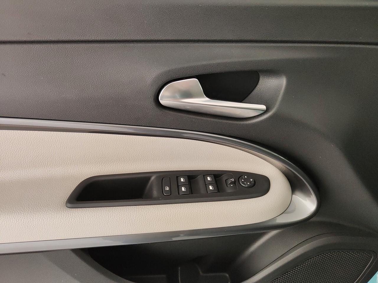 Fiat 600 Hybrid 136 CV DCT MHEV La Prima