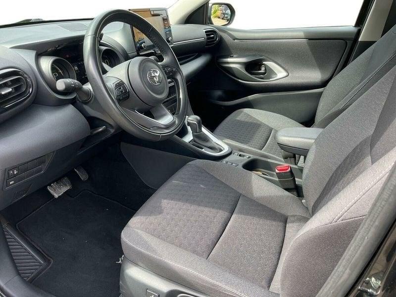 Toyota Yaris Hybrid Trend MY22
