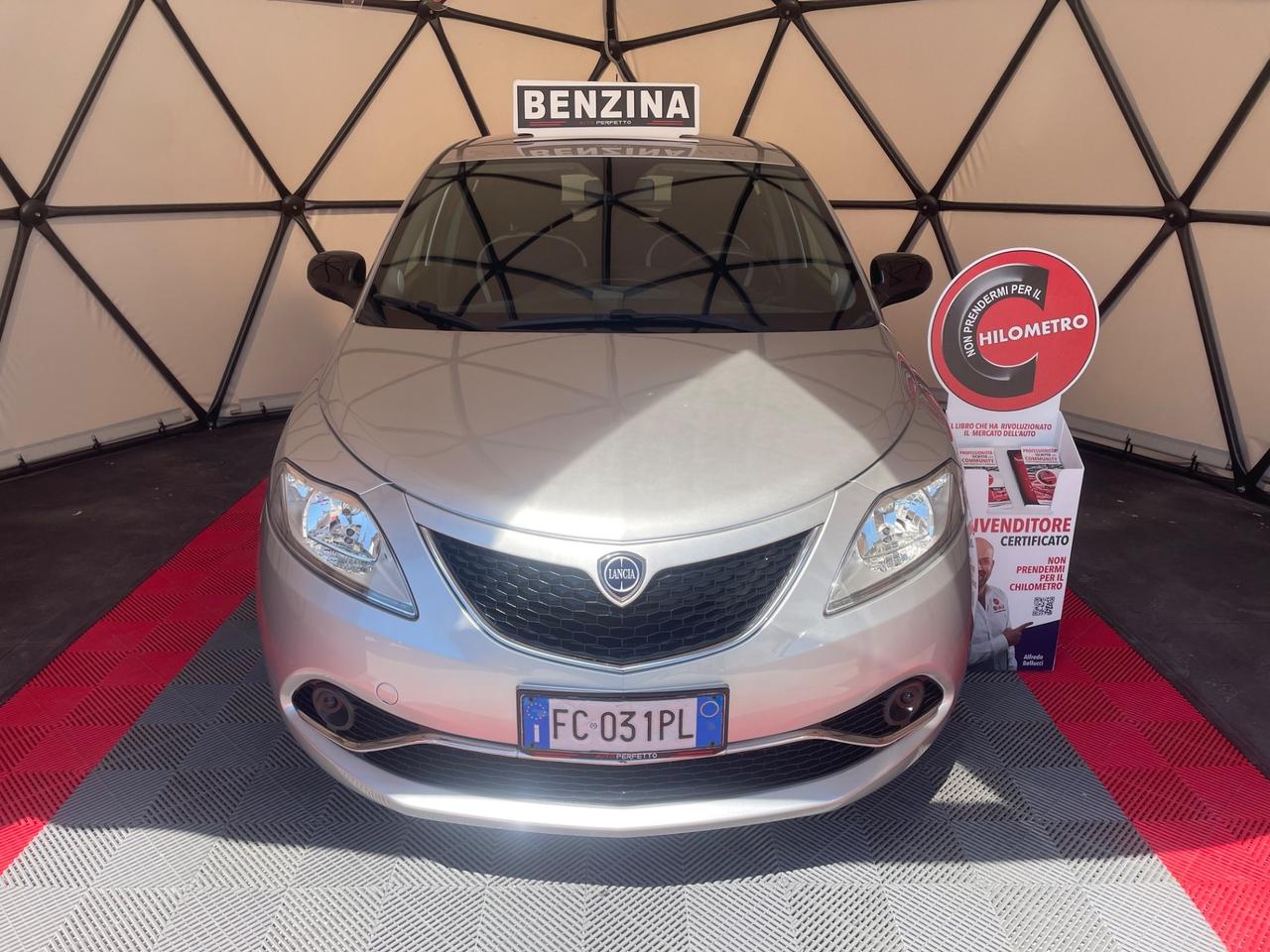 Lancia Ypsilon 1.2 69 CV 5 porte Silver