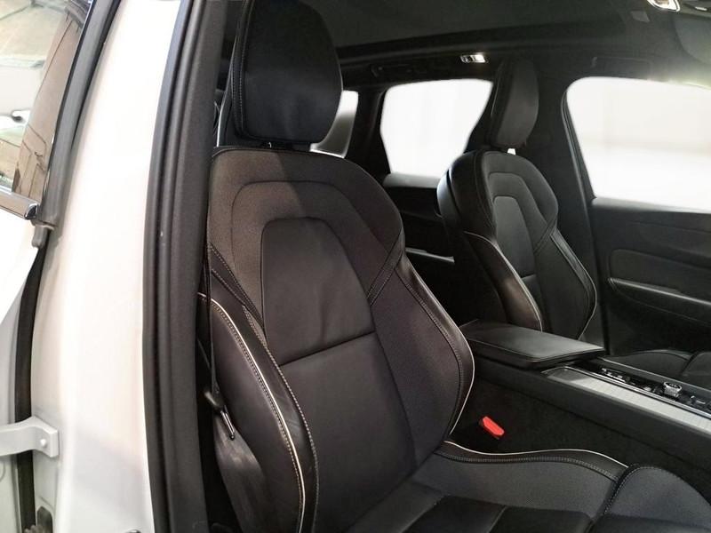 VOLVO XC60 T6 Plug-in AWD auto Recharge R-Design