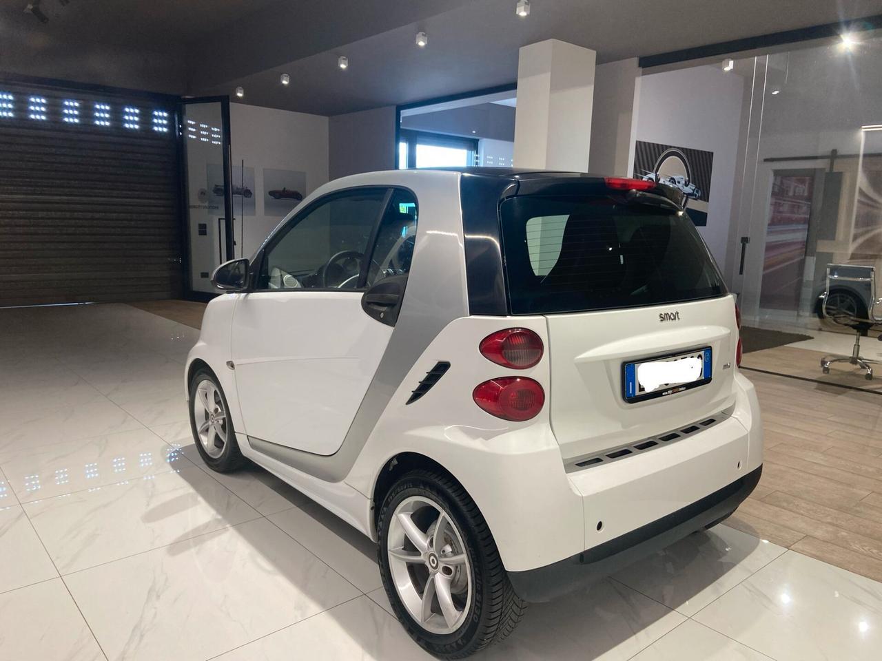 Smart ForTwo 1000 52 kW MHD coupé pure