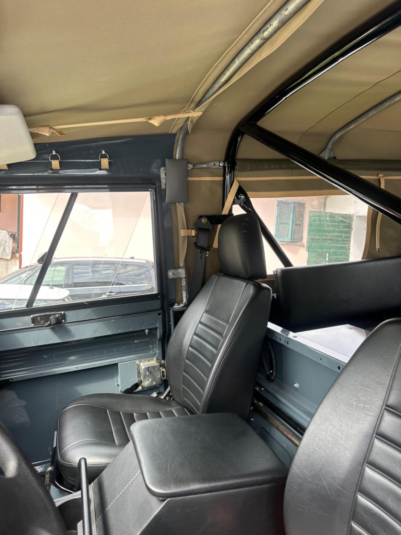 Land Rover DEFENDER 90 2.5 TD300 EX UN SOFT-TOP