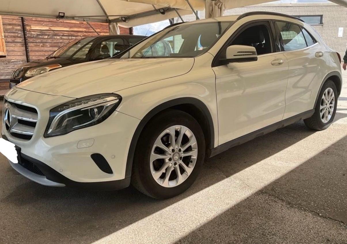 Mercedes-benz GLA 200 CDI Automatic 4Matic Sport 136cv