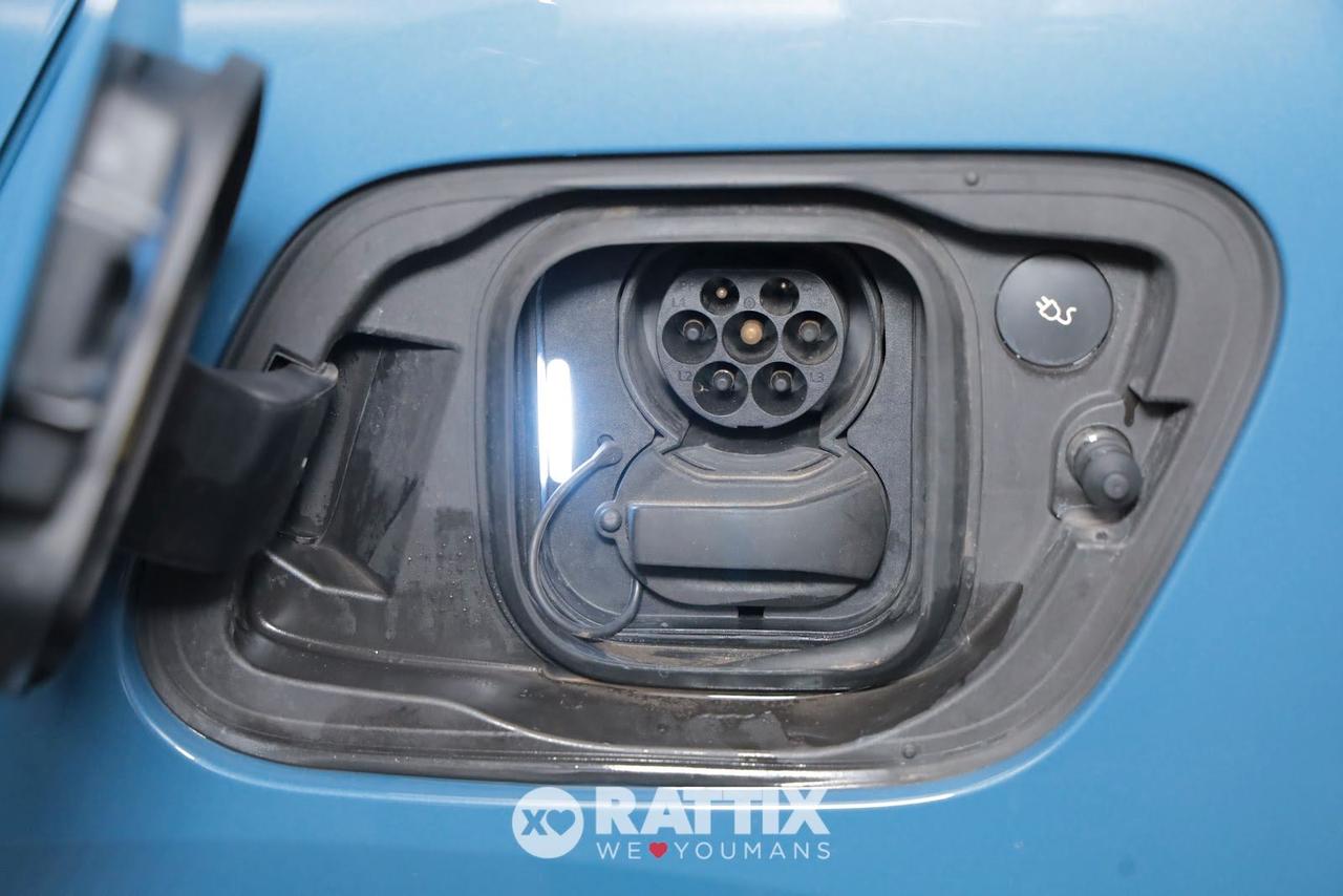 Volvo C40 motore elettrico Twin Motor Ultimate AWD + tetto panoramico