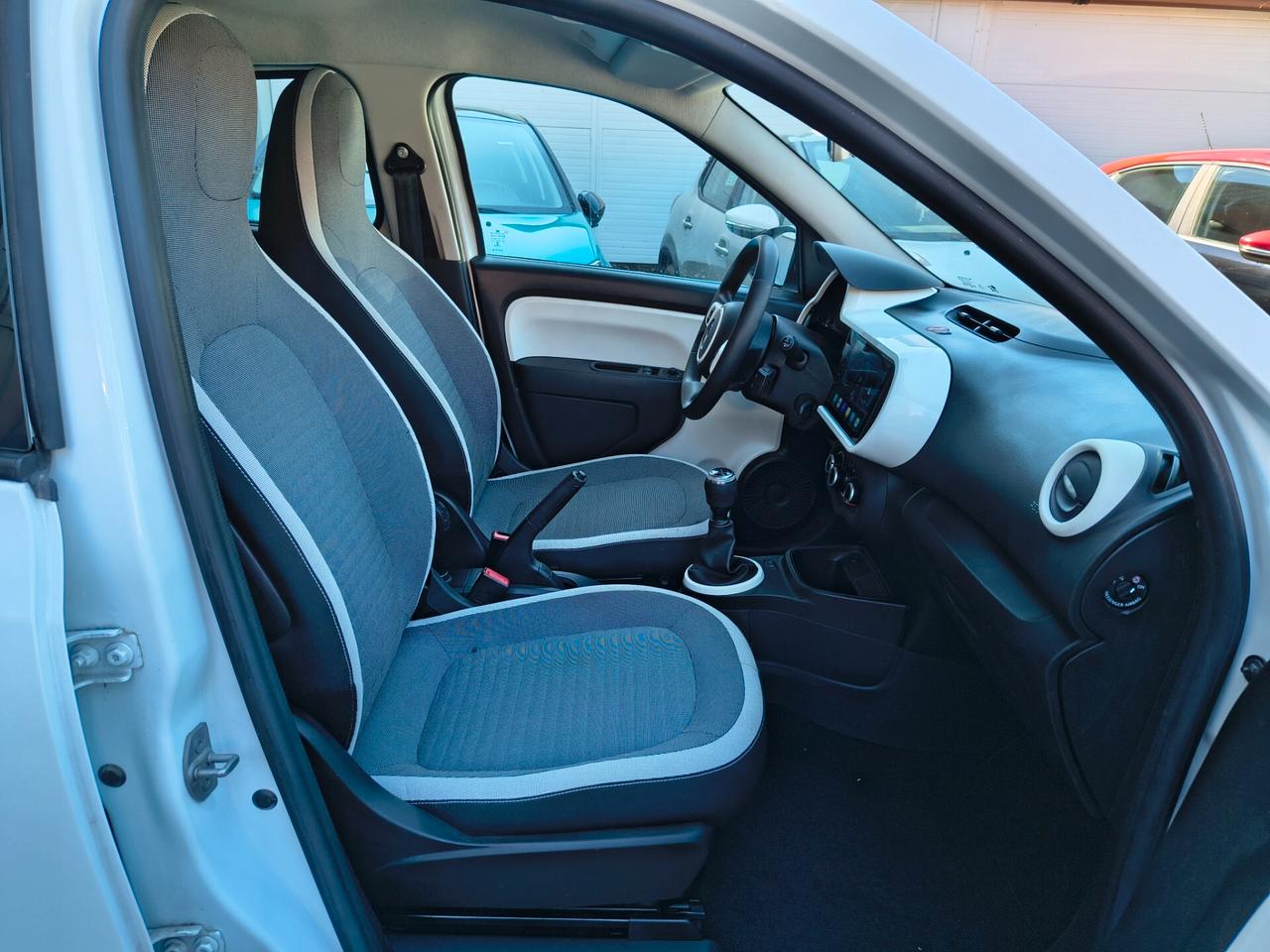 Renault Twingo SCe 65 CV Duel