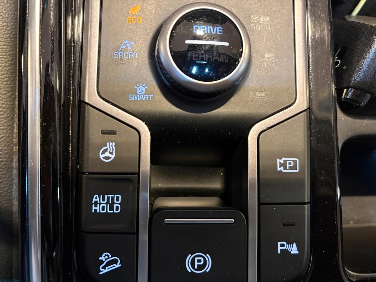 Kia Sorento EVOLUTION 1.6 T-GDi HEV AT6 4WD 7 posti