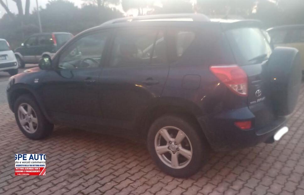 Toyota RAV 4 RAV4 2.2 D-4D 136 CV Luxury