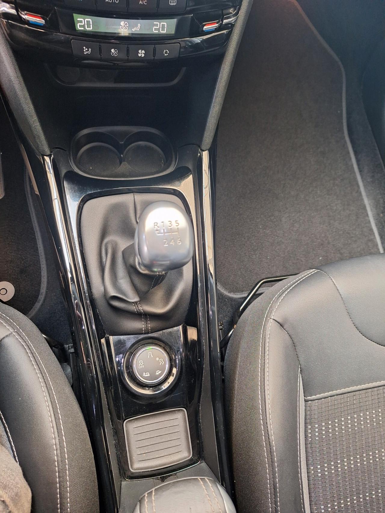 Peugeot 2008 BlueHDi 100 Allure