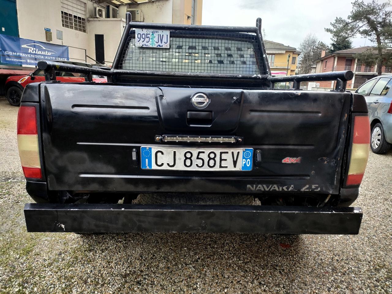 Nissan Navara 2.5 TD Double Cab