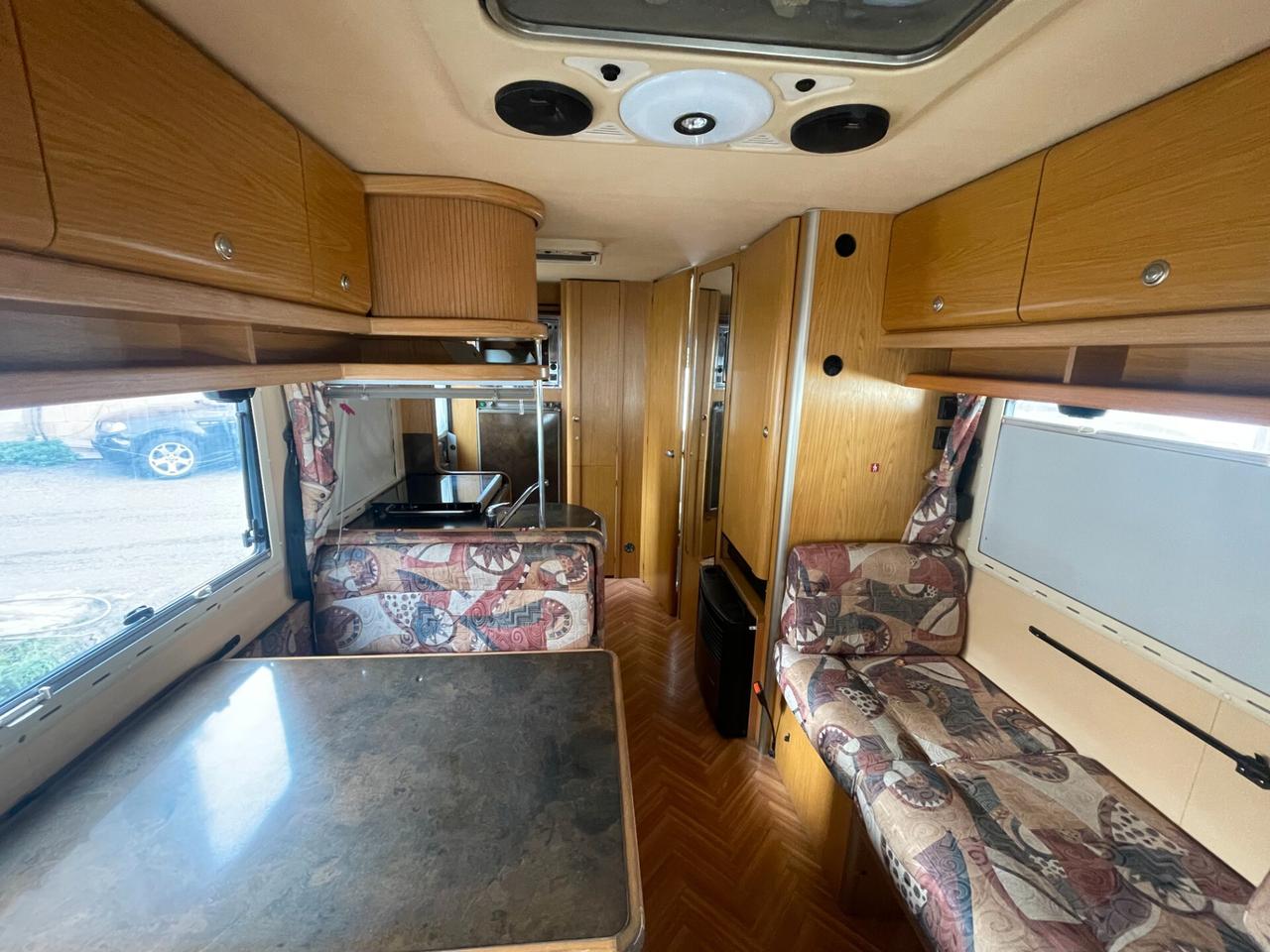 Laika ducato 2.8 DTI 122cv 5 posti letto