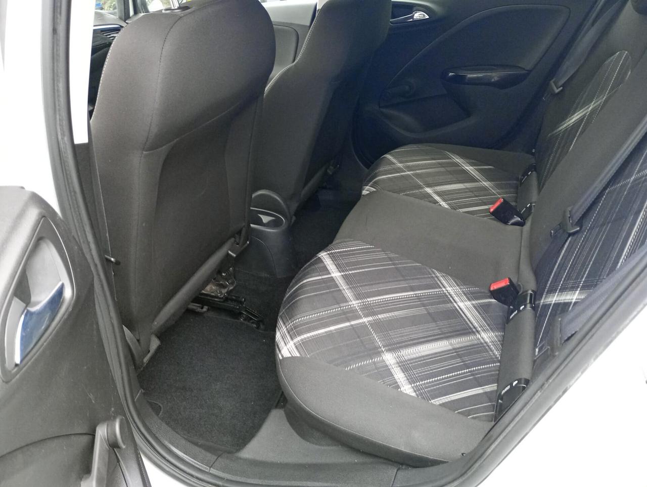 Opel Corsa 1.4 90CV GPL Tech 5 porte b-Color