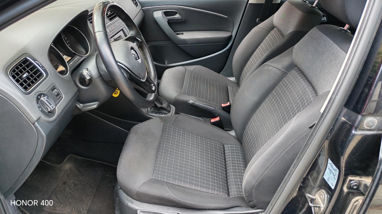 Volkswagen Polo HIGHLINE CAMBIO AUTOMATICO NEOPATENTATO