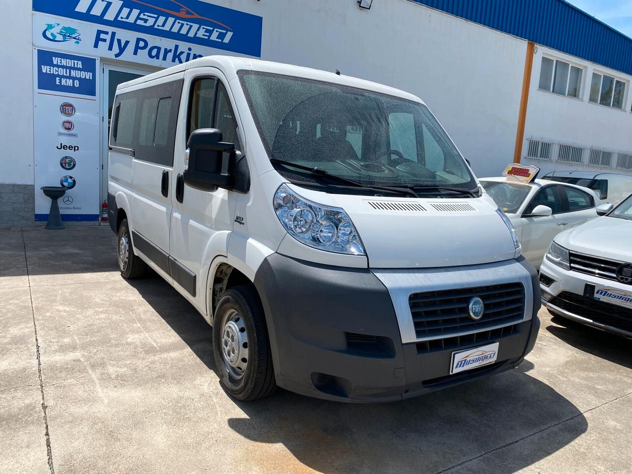Fiat Ducato 33 2.3 MJT con gancio traino 9 posti