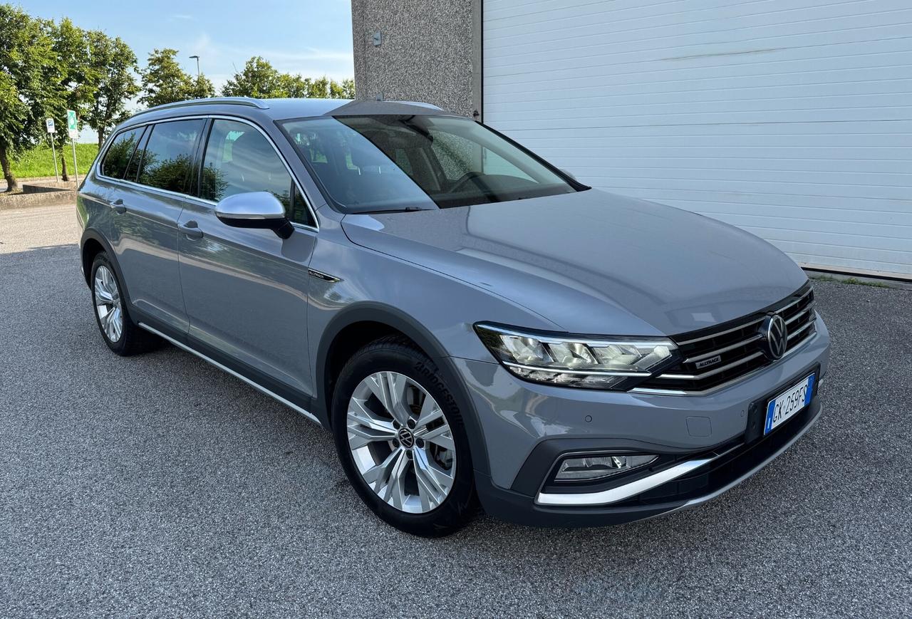 Volkswagen Passat Alltrack 2.0 TDI 200 CV 4MOTION DSG