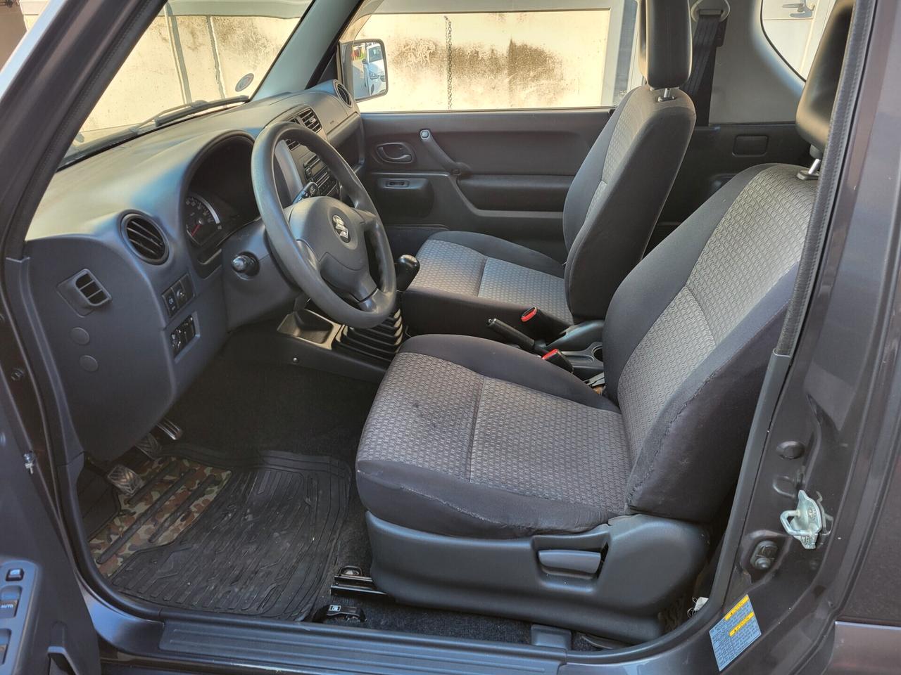 Suzuki Jimny 1.3i 16V 4WD GANCIO TRAINO EURO 5