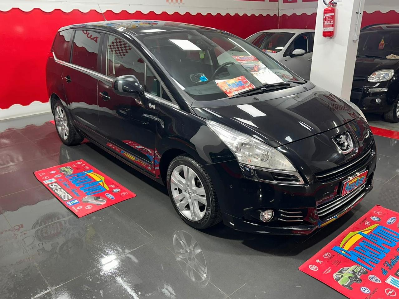 Peugeot 5008 1.6 HDi 112CV Féline 7 posti - 2011