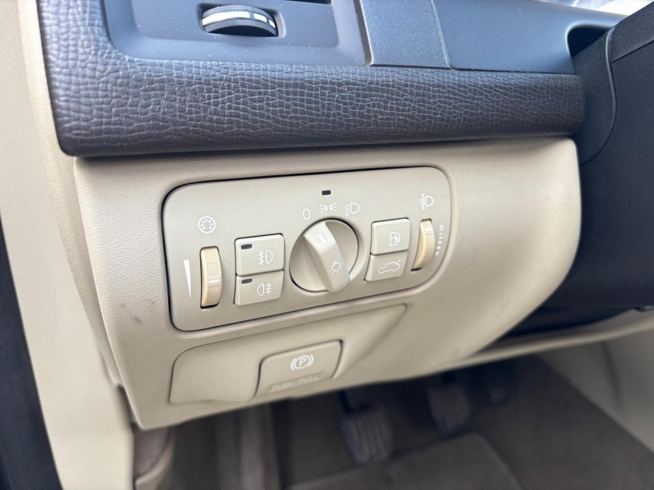 Volvo XC 60 D5 AWD Momentum