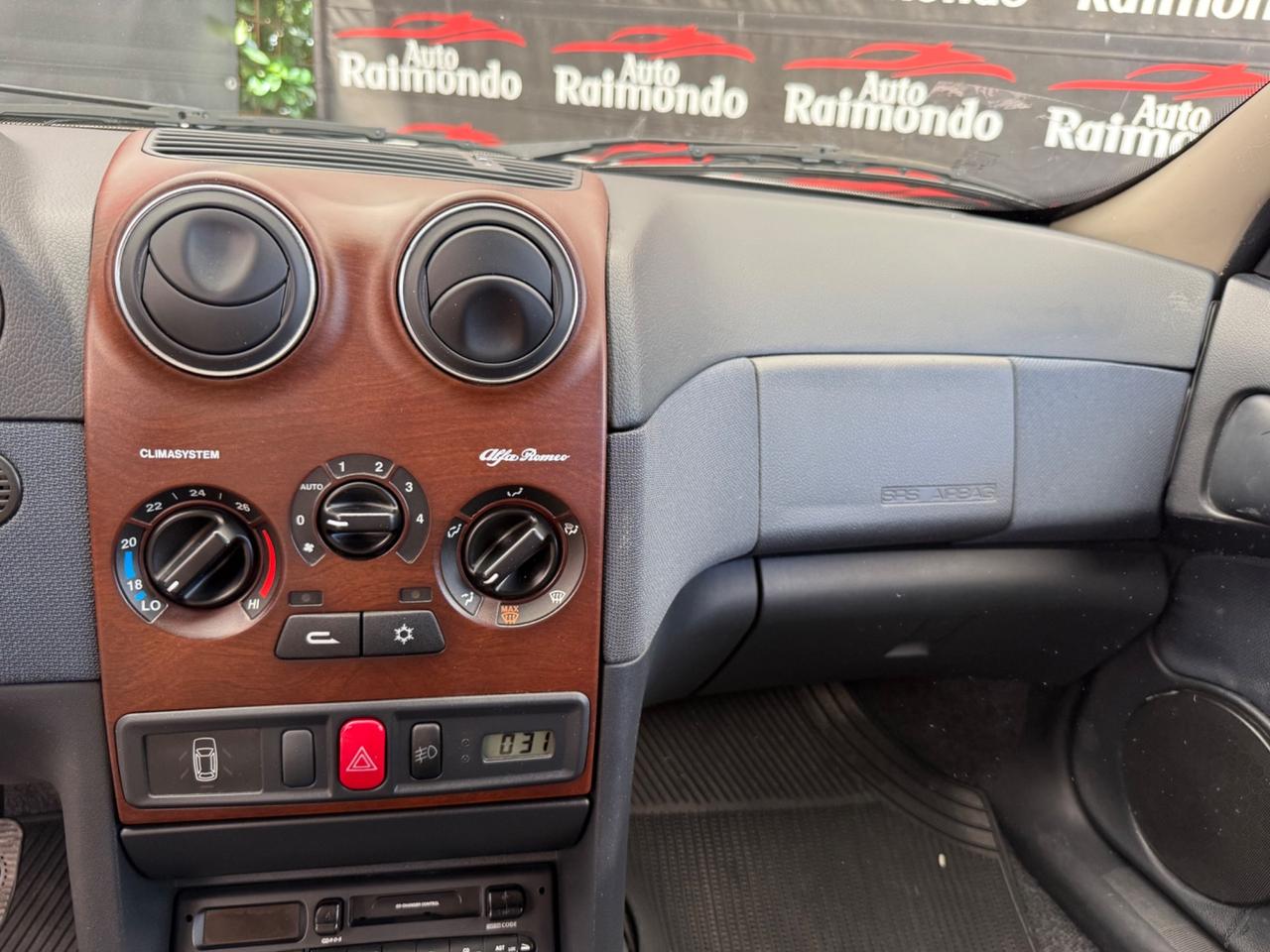 Alfa Romeo 146 1.6i 16V Twin Spark