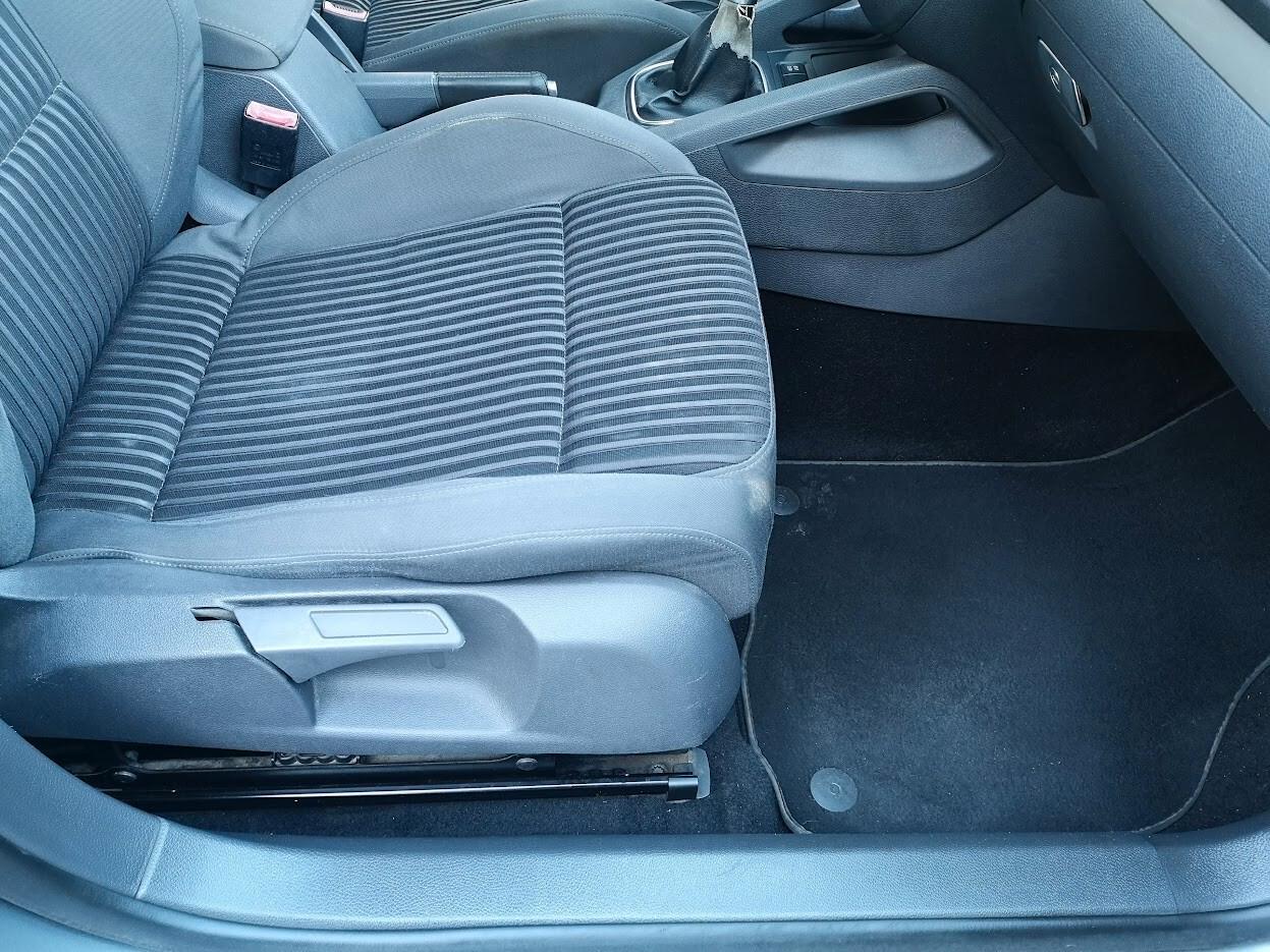 Volkswagen Golf 2.0/140CV TDI 5p. GT Sport