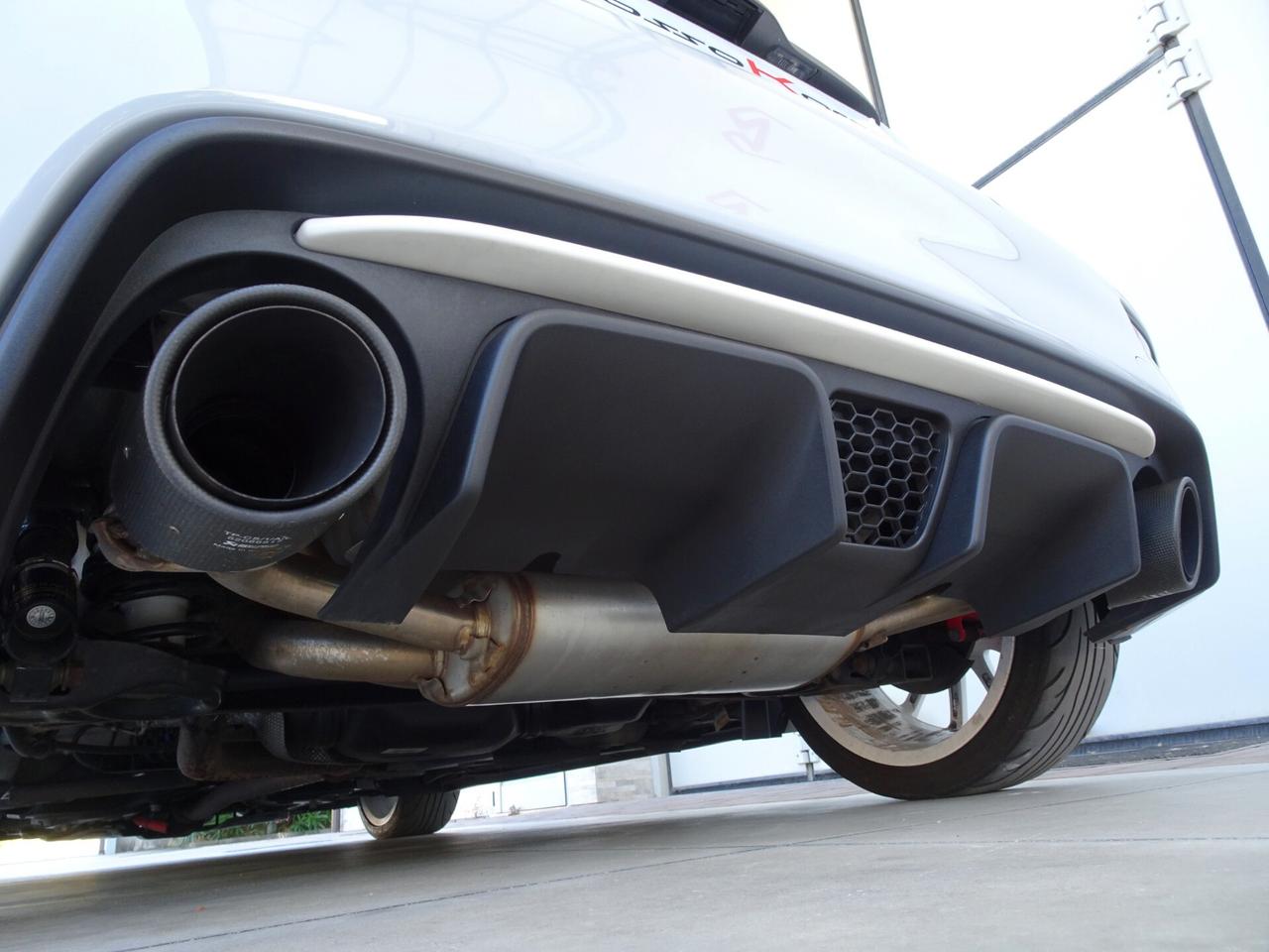 ABARTH 595 esseesse 70th 180CV AKRAPOVIC/CARPLAY