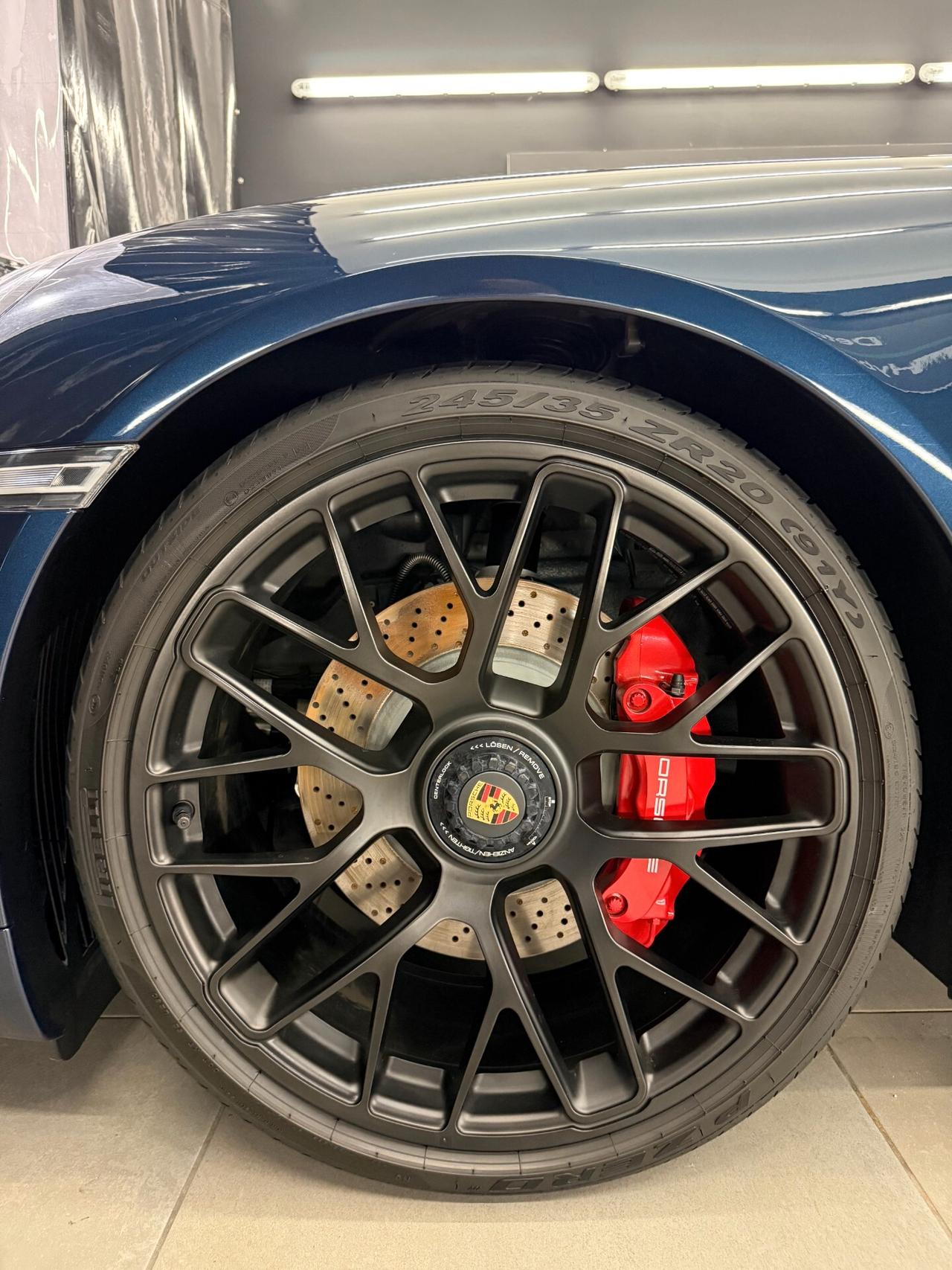 Porsche 911 991 3.8 Carrera GTS Coupé