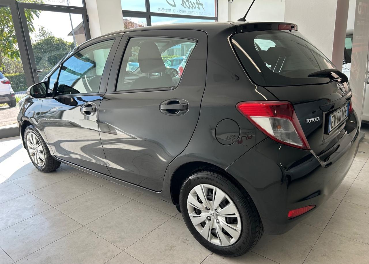 Toyota Yaris 1.0 benzina 51 kw 2014