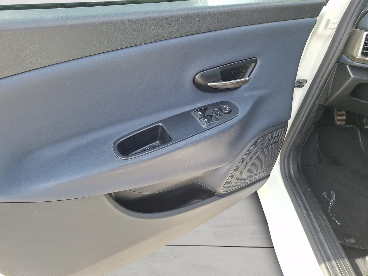 LANCIA Ypsilon 3ª serie - Ypsilon 1.2 69 CV 5 porte Mya