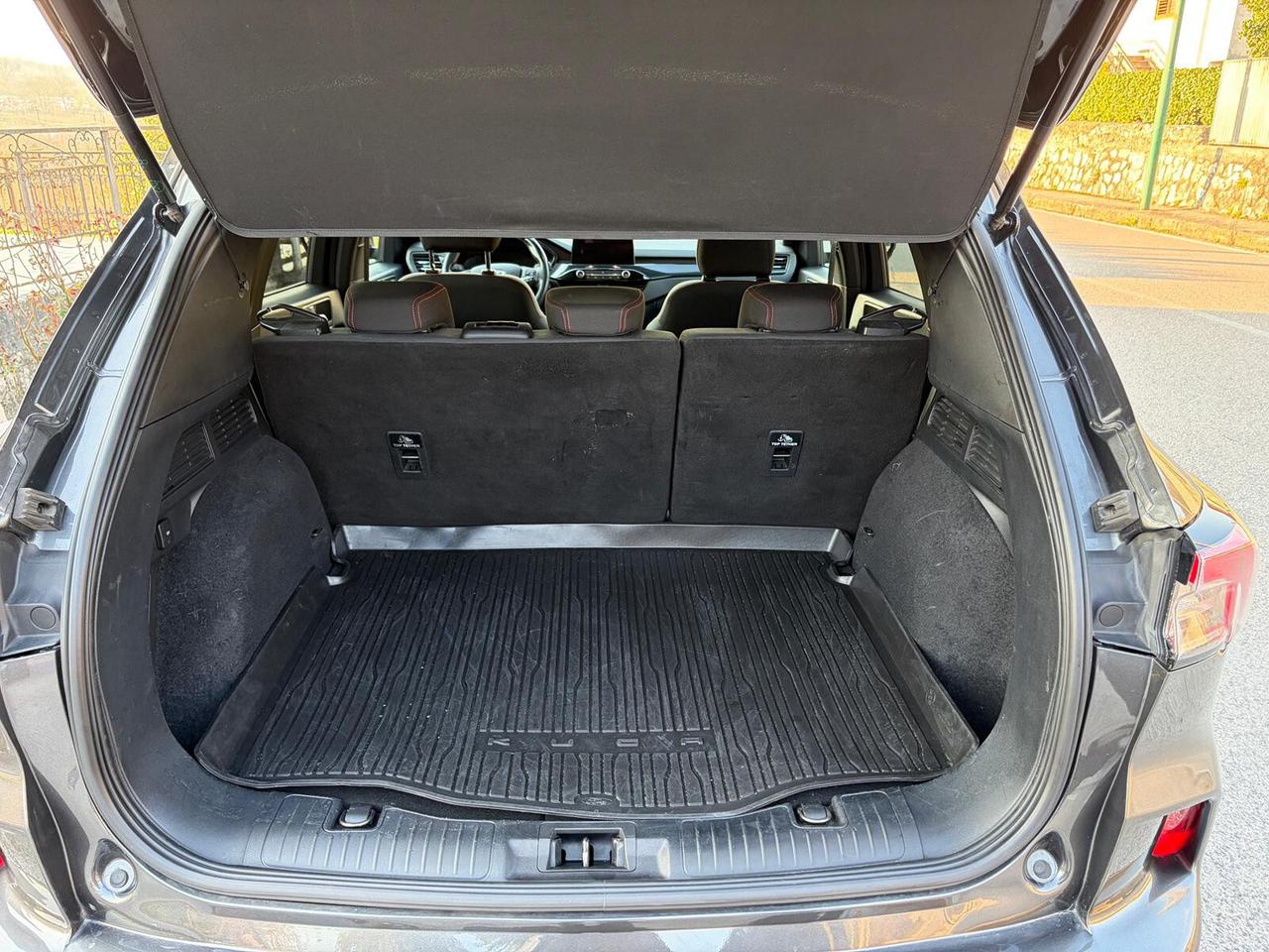 Ford Kuga 2.0 EcoBlue Hybrid 150CV 2WD ST-Line X