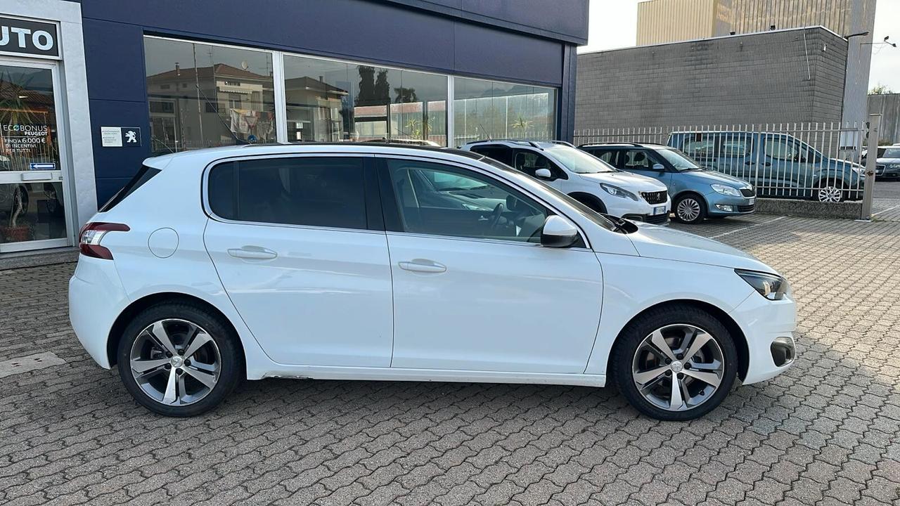Peugeot 308 BlueHDi 120 S&S Allure
