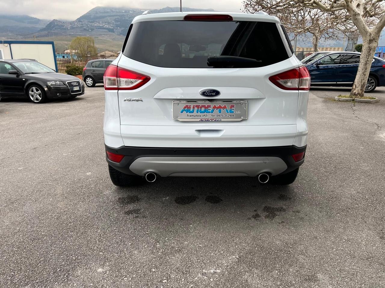 Ford Kuga 2.0 TDCI 140 CV 4WD Powershift Titanium