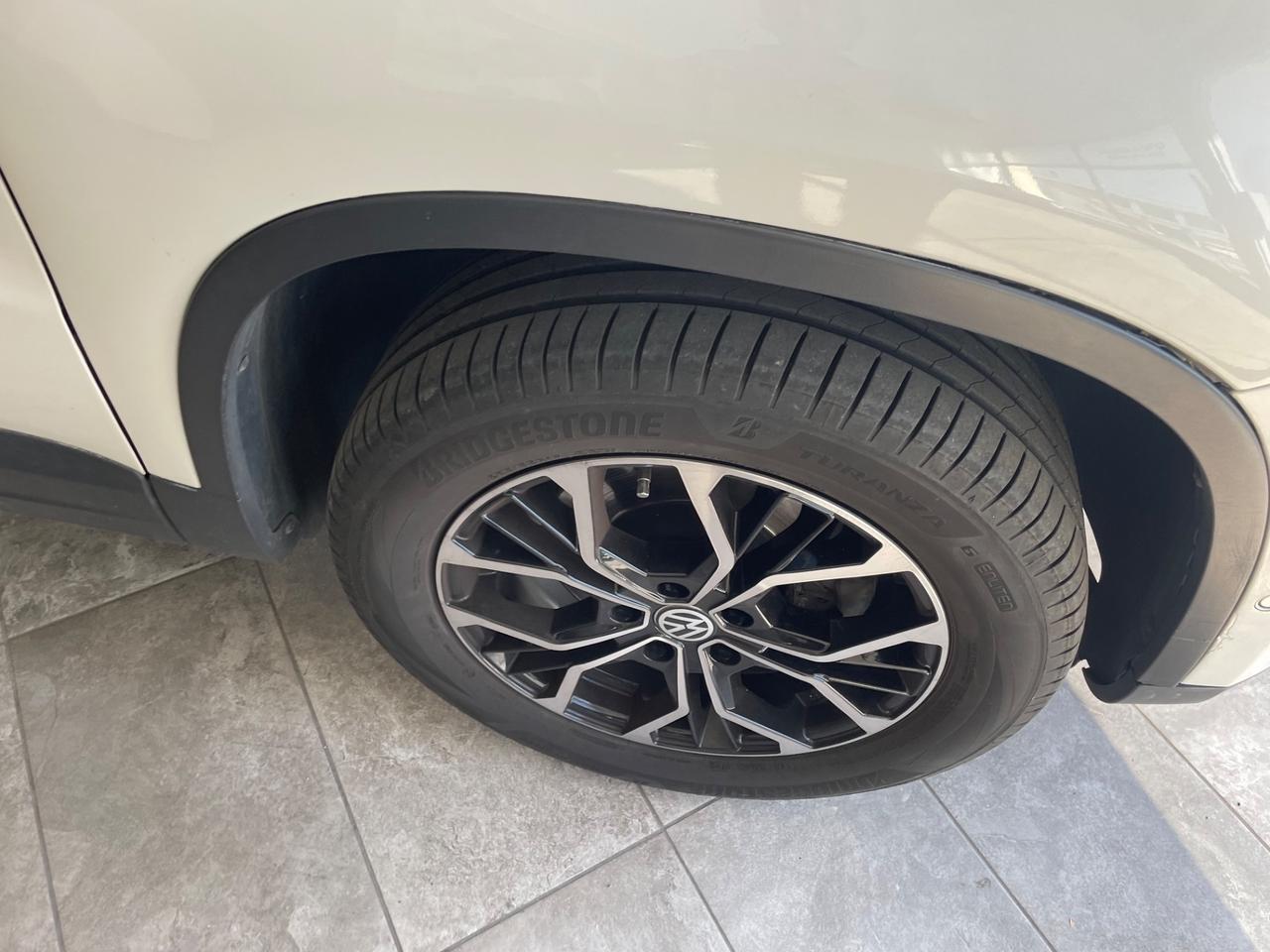 Volkswagen Tiguan 2.0 TDI DPF 4MOTION Sport & Style