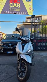 Piaggio Beverly 400 Sport