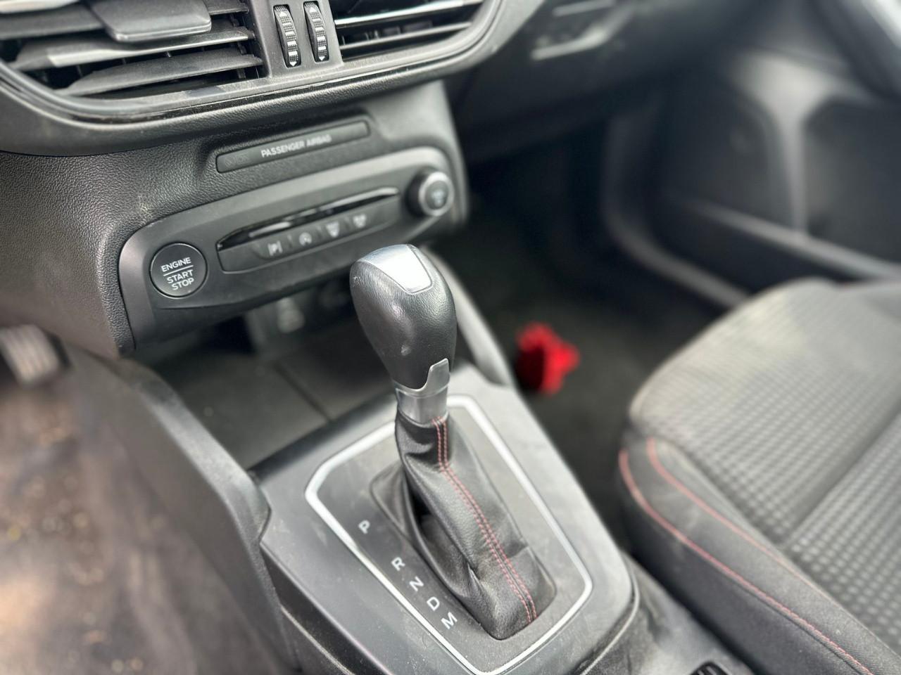 FORD Focus V 2022 SW - Focus SW 1.0 ecoboost h ST-Line Design 125cv powershift