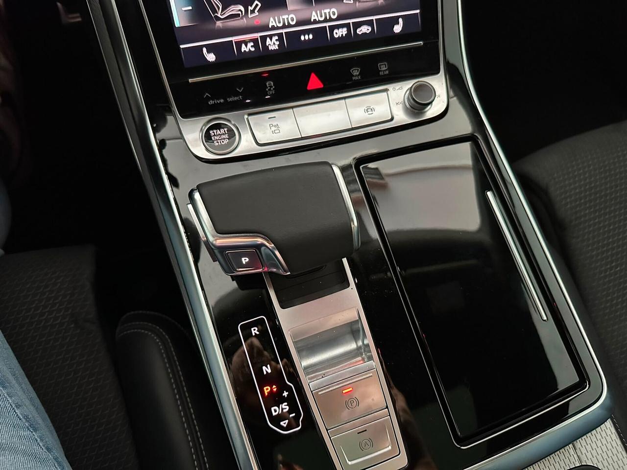AUDI Q8 50TDI MHEV 3X S-LINE 286cv
