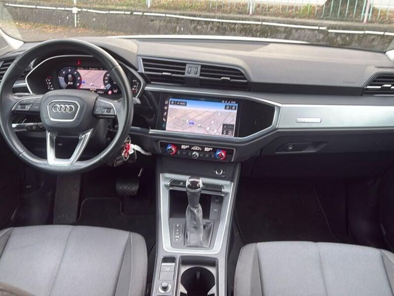 Audi Q3 35 TDI S tronic Business