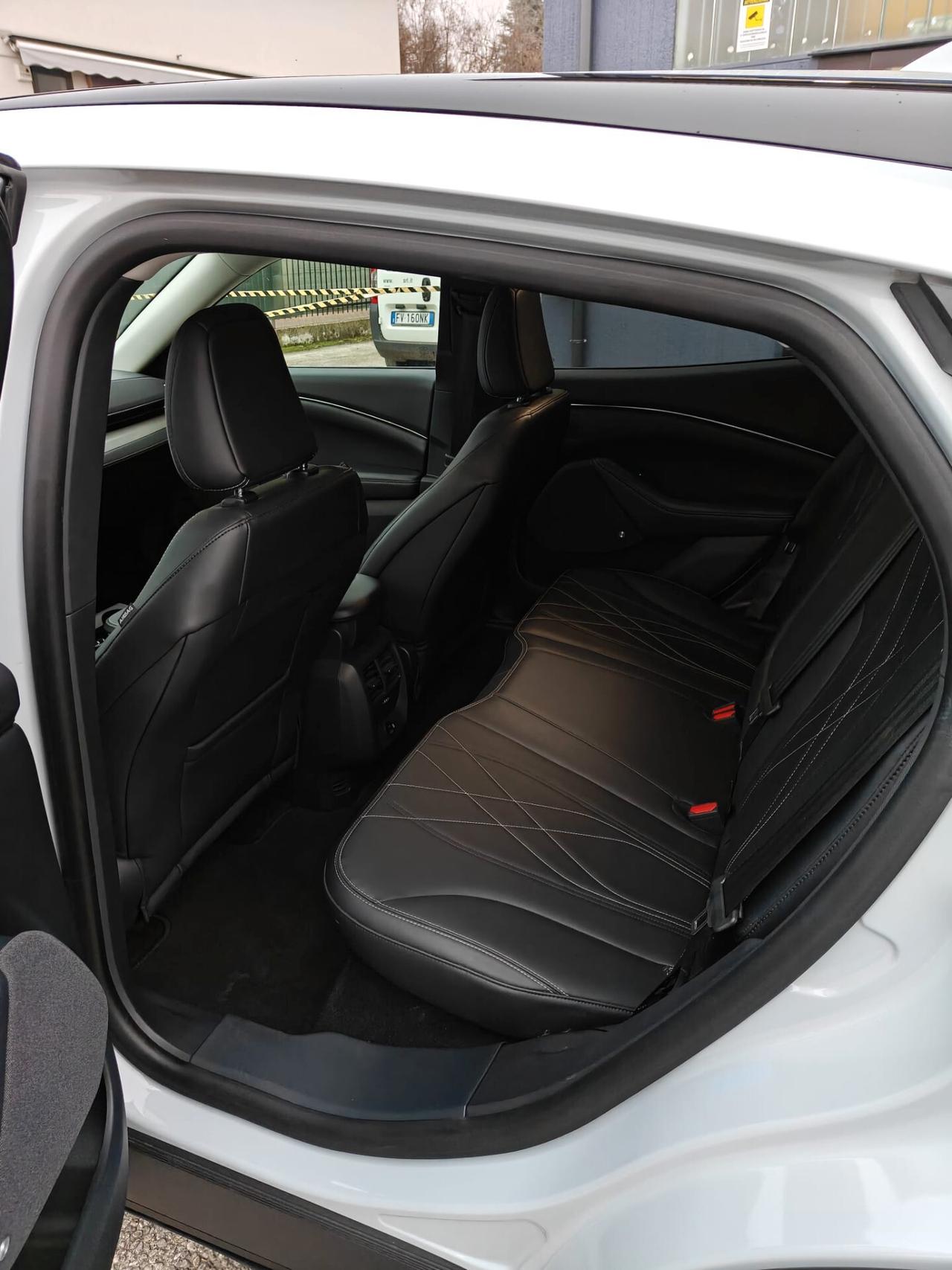 Ford Mustang Mach-E Extended Range 294 CV